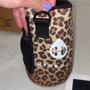 Hydrojug Leopard Sleeve